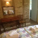 Charmante Petite Maison Dans Le Jardin * Letteguives